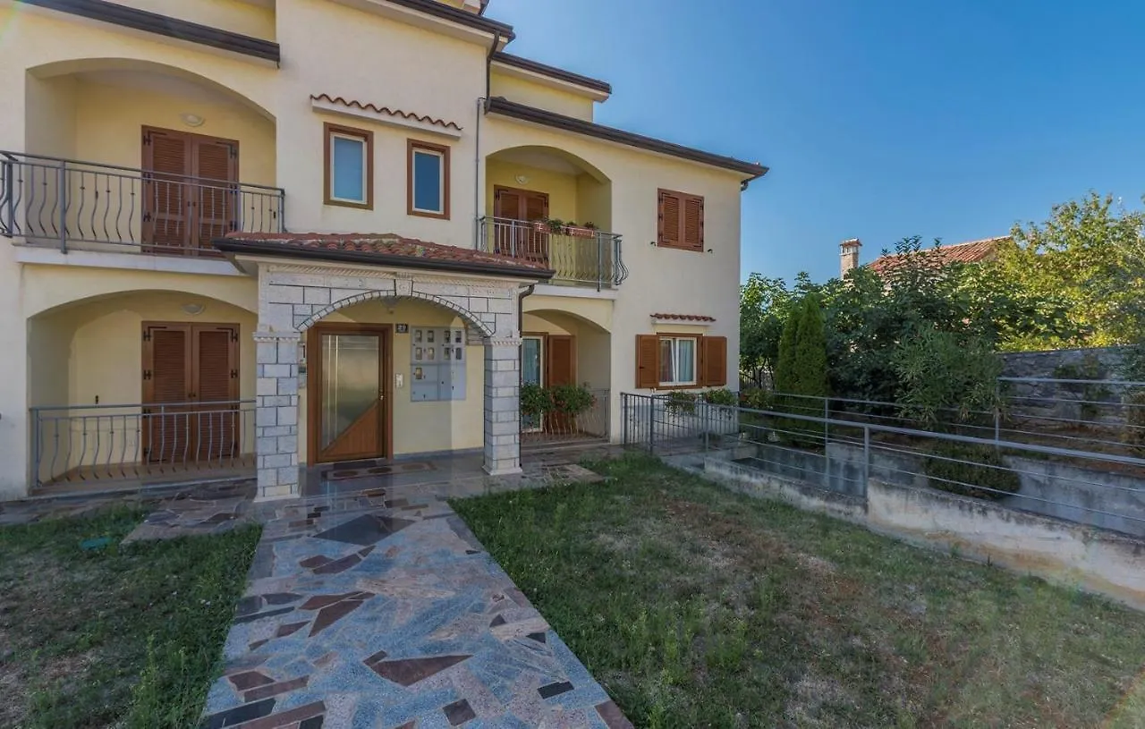 Appartamento Beakovic Radosi A4 Porec Croazia